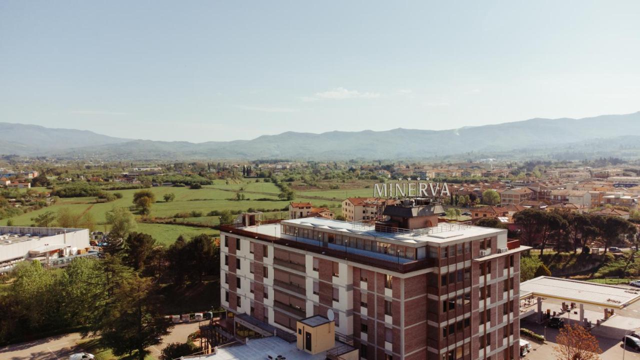 Hotel Minerva Arezzo Bagian luar foto