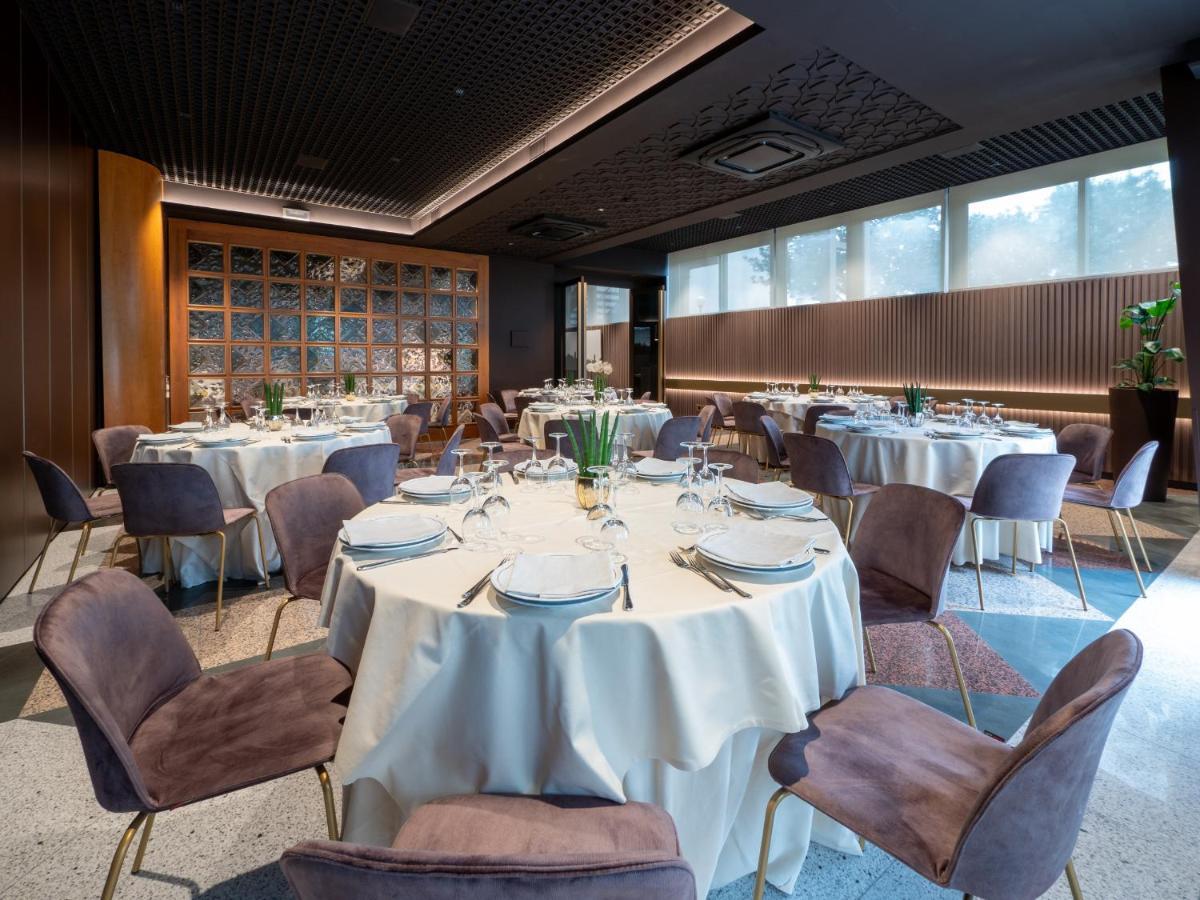 Hotel Minerva Arezzo Bagian luar foto