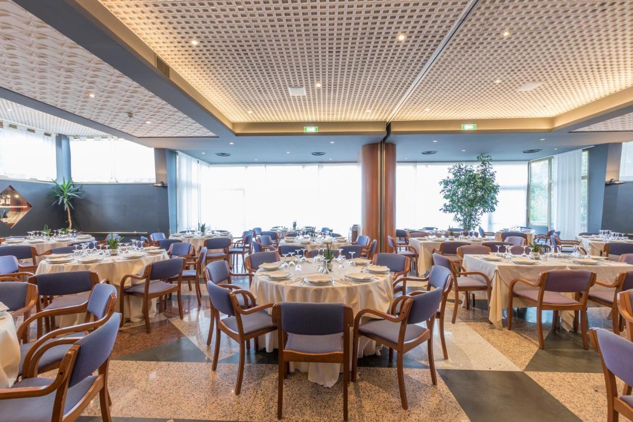 Hotel Minerva Arezzo Bagian luar foto